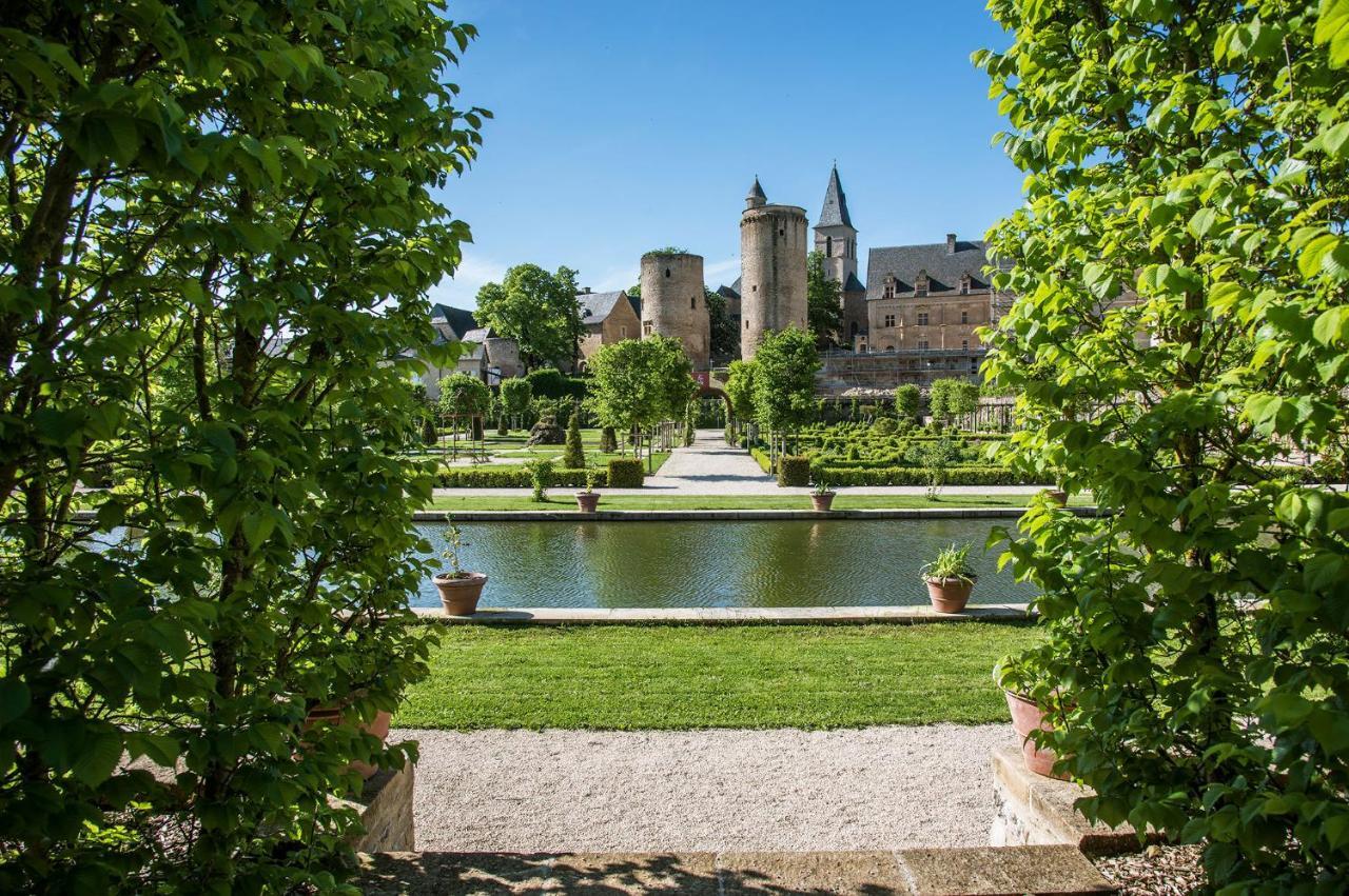 Gite De La Cascade Salles-la-Source エクステリア 写真